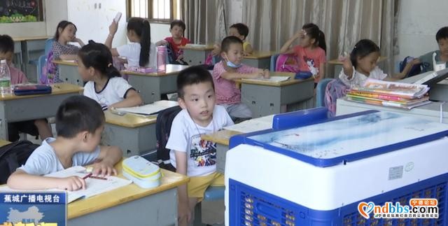 爱心榜：点赞！蕉城这家企业为八小的师生送去了“大礼”-5.jpg