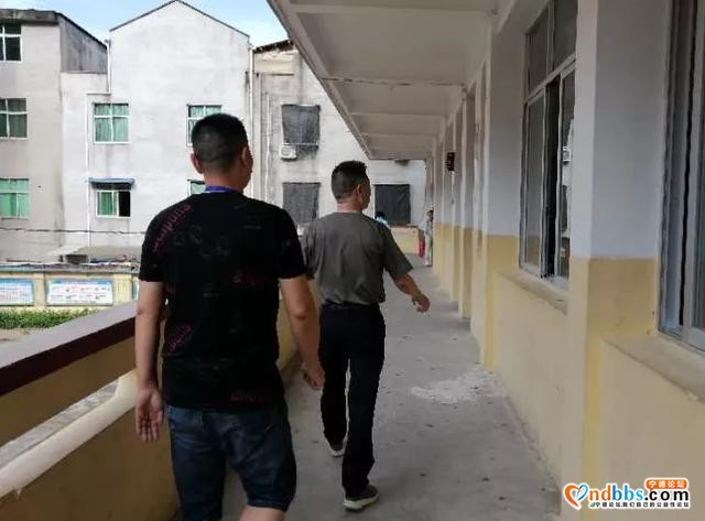 宁德市第十二中学：赤溪镇党委书记赵兴锦到校调研-3.jpg