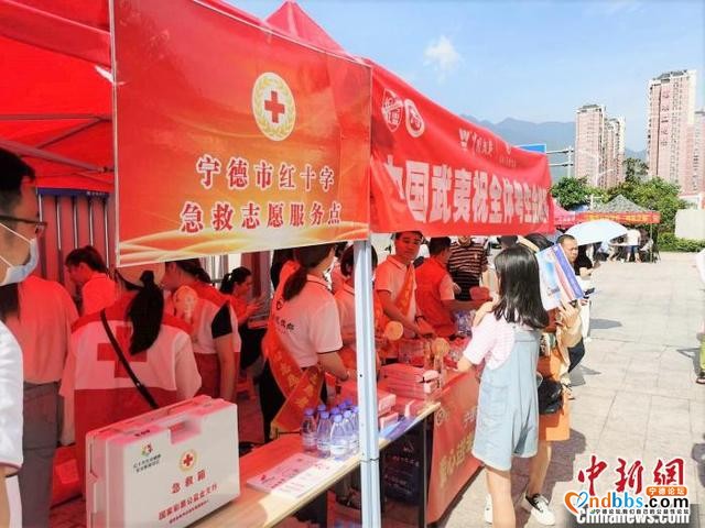 探访福建宁德高考点：疫情防控有序 爱心车辆送考-4.jpg