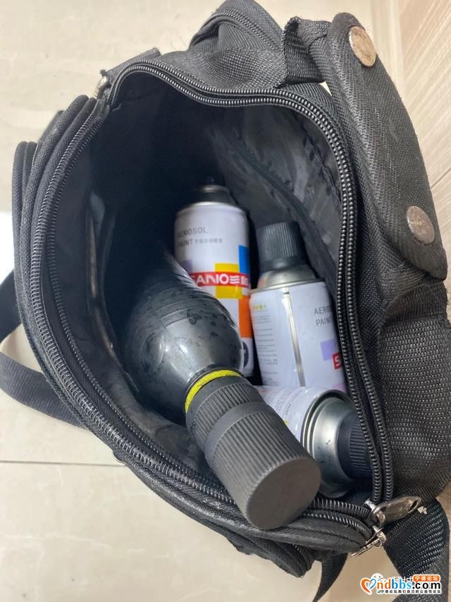 蕉城：抓获一人！乱张贴牛皮癣将受到法律制裁-2.jpg
