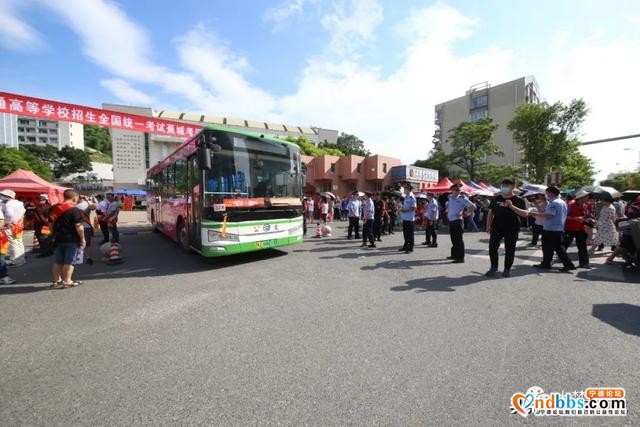 高考今日启幕，蕉城2835名追梦少年奔赴考场，加油！-19.jpg