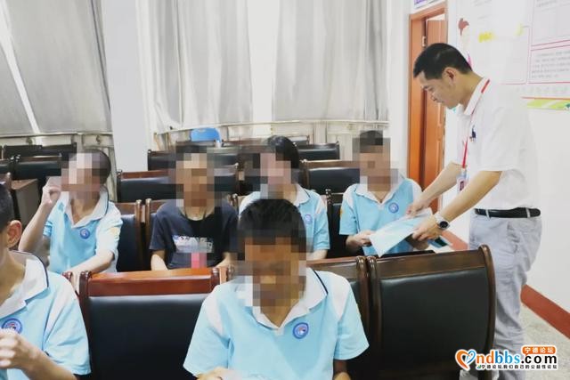 蕉城区自然资源局党总支开展特殊教育学校爱心慰问“党日”活动-3.jpg