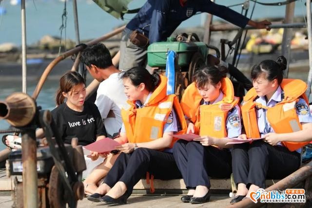 【故事】宁德霞浦：聚焦出入境“最美警花”的一天（963）-7.jpg