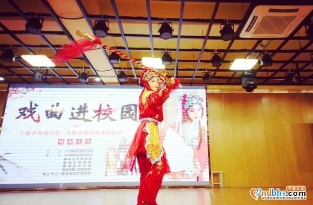 戏曲文化圈粉青少年，舞台上超亮眼-8.jpg