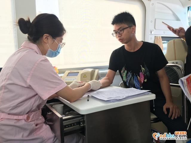 宁德：热血送暖献爱心 卫健传递正能量-2.jpg