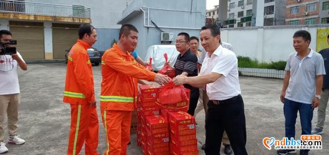 宁德公路：省、市、县三级纷纷为养护人员送上清凉-8.jpg