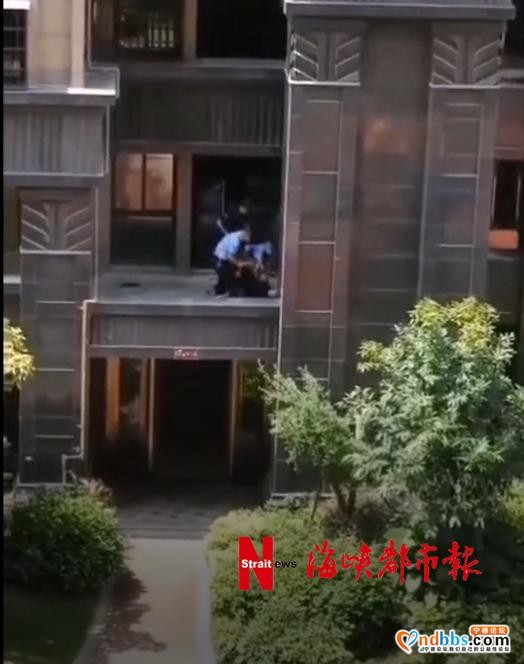 愤怒！宁德一男子持刀砍伤妻子，岳母夺刀营救-2.jpg