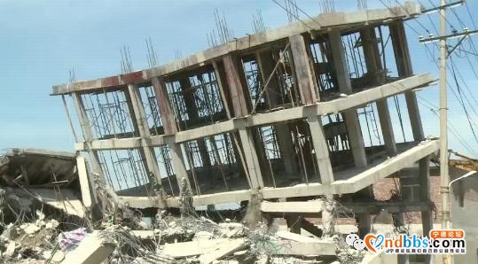 蕉城：严厉打击 铁腕整治！今天上午，漳湾镇拱屿村6栋违建物依法被拆除-5.jpg
