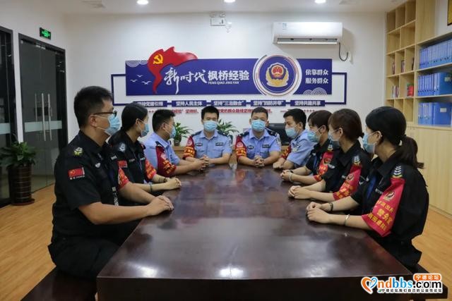 东侨：90后警务室：初心不改 铁血耀警营-9.jpg