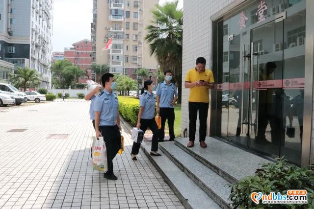 东侨：90后警务室：初心不改 铁血耀警营-7.jpg