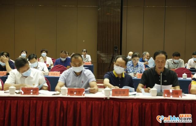 民盟宁德市委会领导参加市政协四届常委会第十六次会议-3.jpg