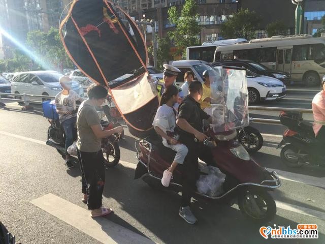 宁德新闻红黑榜?丨好样的！清理公园垃圾、清洗街道、拆除非法遮阳伞、确保消防通道畅通……-4.jpg