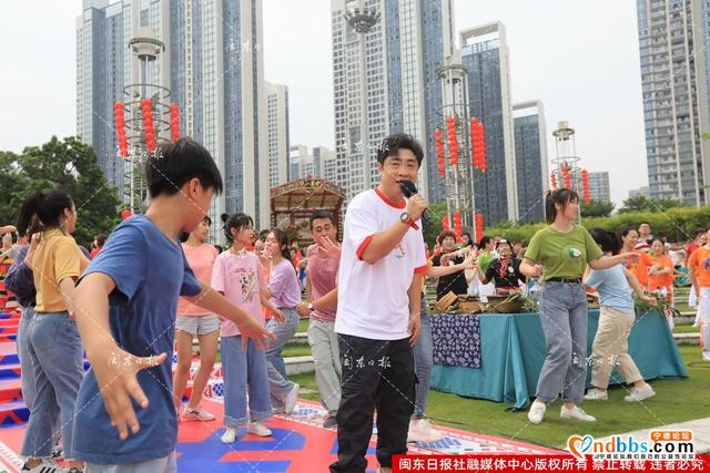 图讯丨“心连心”慰问演出走进宁德市区南岸公园-9.jpg