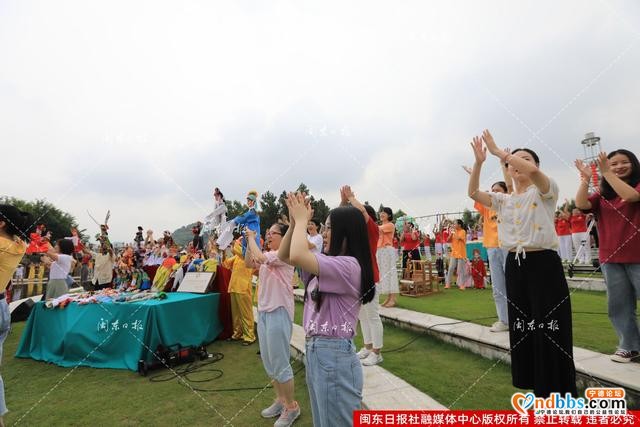 图讯丨“心连心”慰问演出走进宁德市区南岸公园-10.jpg
