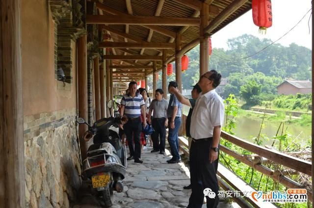 宁德市文联组织作家到我市开展“传承闽东红色文化”文学采风活动-3.jpg