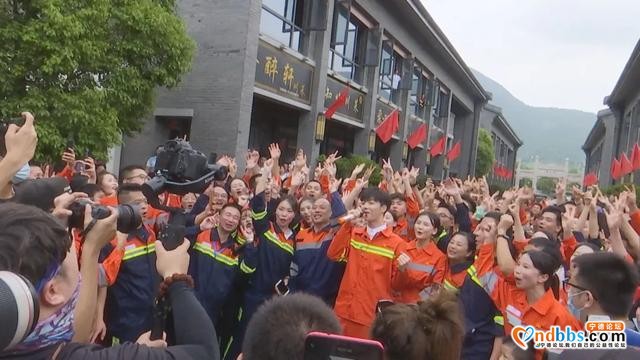 礼赞劳动者！刘烨、张蕾、陈立农齐聚福安青拓放声高歌-5.jpg