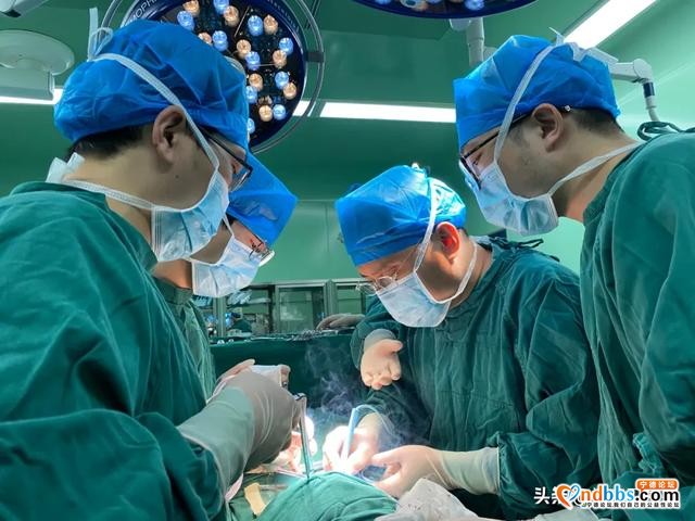 宁德一双目失明孕妇从5米高处坠下，全身多处骨折！多学科联合救治保母女平安-1.jpg