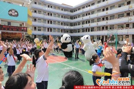 “心连心”慰问演出走进宁德 鞠萍姐姐、易烊千玺来到福安-3.jpg