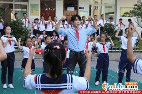 “心连心”慰问演出走进宁德 鞠萍姐姐、易烊千玺来到福安-4.jpg