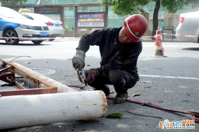 违规广告牌集体“下岗”中，让群众安心又舒心~-3.jpg