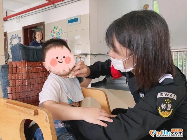 情系福利院，警心暖童心-1.jpg