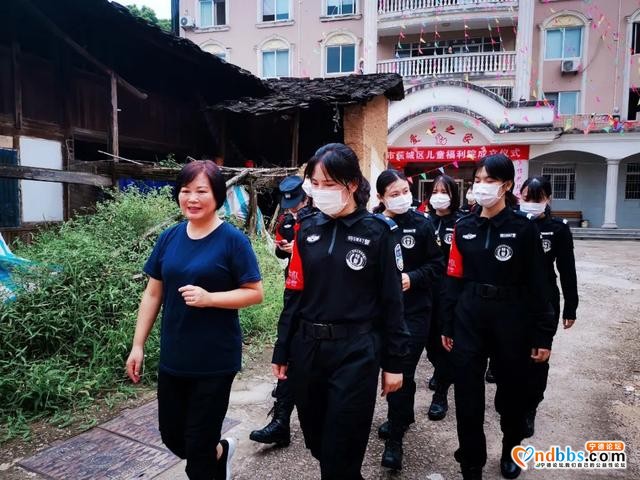 情系福利院，警心暖童心-14.jpg