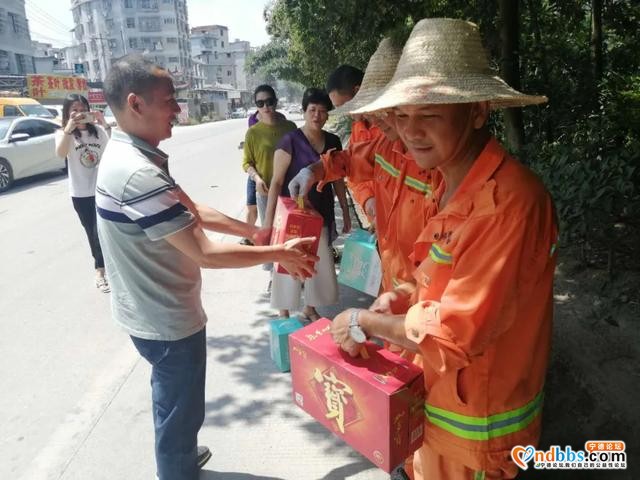 宁德：高温慰问丨 防暑降温送清凉-2.jpg