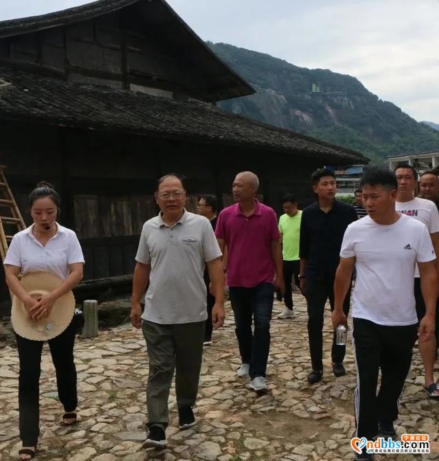 主题党日 |“八一”活动致敬转业退役军人-3.jpg