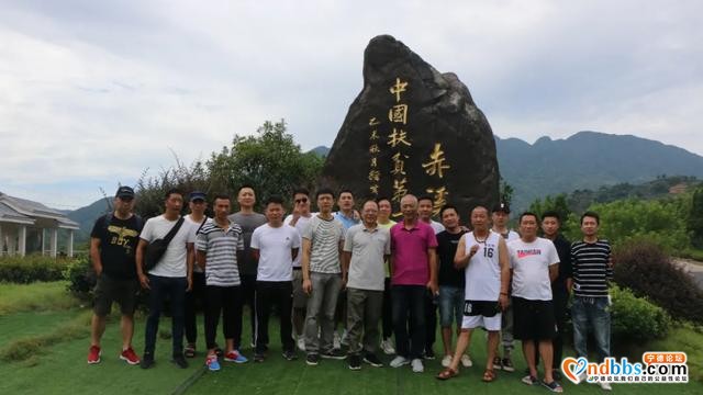 主题党日 |“八一”活动致敬转业退役军人-1.jpg