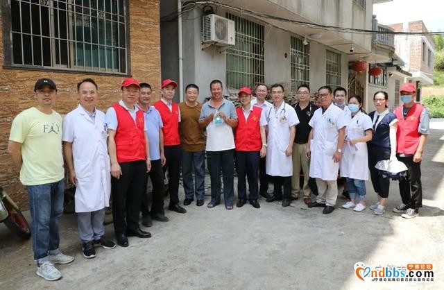 宁德师范学院附属宁德市医院党委与飞鸾镇岚口村委党支部联合开展健康扶贫助力乡村振兴党建共建四下基层活动-16.jpg