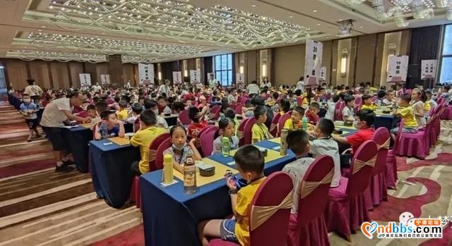 宁德458名小棋手的“风云对弈”，最小的棋手只有4周岁-2.jpg