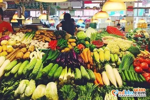 东侨支队 | 探秘——城管小姐姐的菜篮子-2.jpg