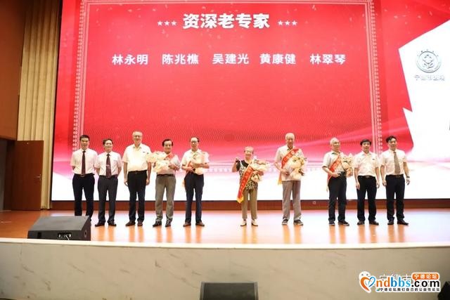 中国医师节｜坚守医者初心 不负白衣荣光——宁德师范学院附属宁德市医院举办“2020年中国医师节”庆祝活动-9.jpg
