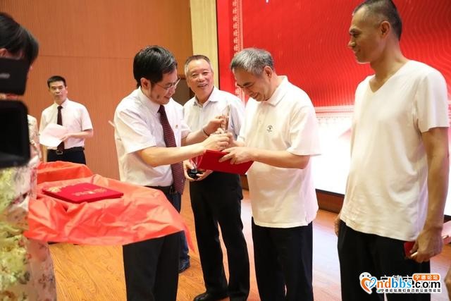 中国医师节｜坚守医者初心 不负白衣荣光——宁德师范学院附属宁德市医院举办“2020年中国医师节”庆祝活动-7.jpg