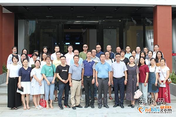 东侨：建好家门口新阵地 湖滨社区党校开讲啦-1.jpg