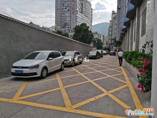 宁德新闻红黑榜?丨竖大拇指！东湖市场干净了、“红马甲”上线了……-14.jpg