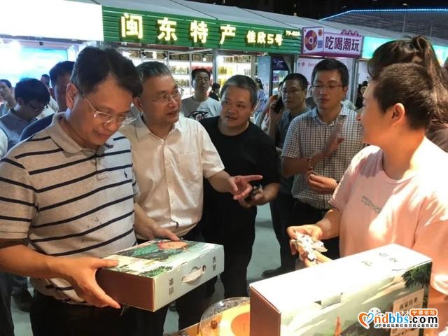 市委书记逛“蕉城夜市”惦记城市“烟火气”-2.jpg
