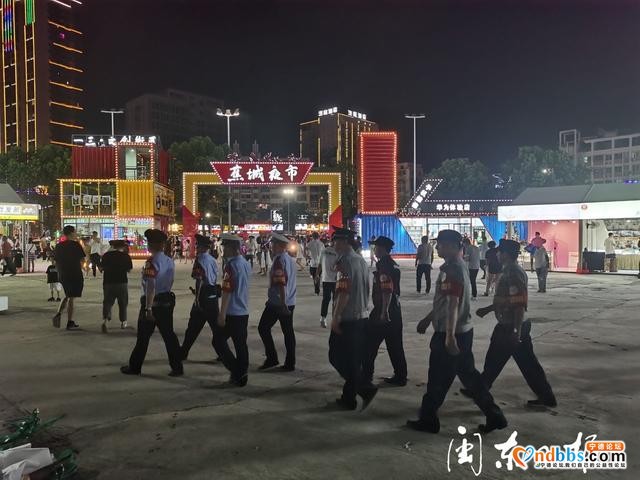 蕉城：放心逛！万郦义警巡逻队全力护航“夜市经济”-1.jpg