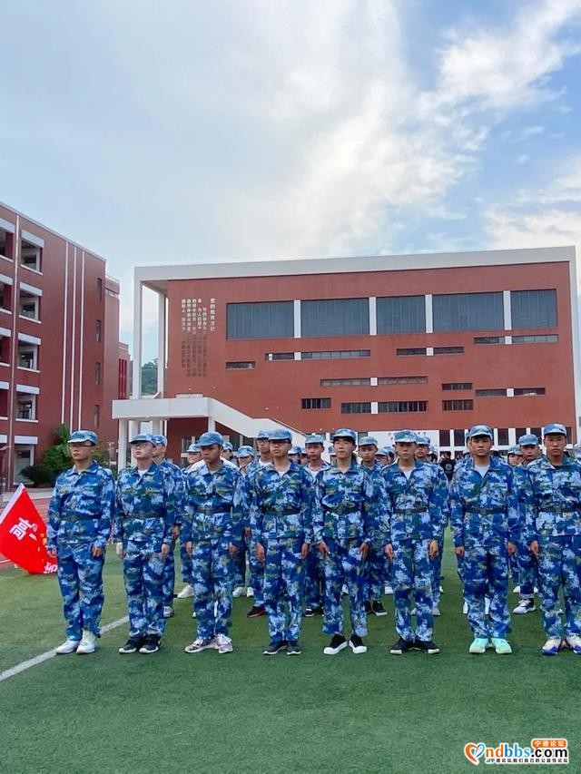 宁德五中：学军人之风采，强自身之素质-6.jpg
