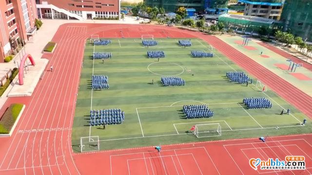 宁德五中：学军人之风采，强自身之素质-3.jpg