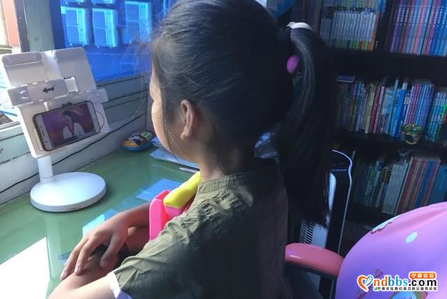 传承红色基因 争做时代新人 | 桐北中心小学组织学习传达全国第八次少代会精神直播访谈活动-7.jpg