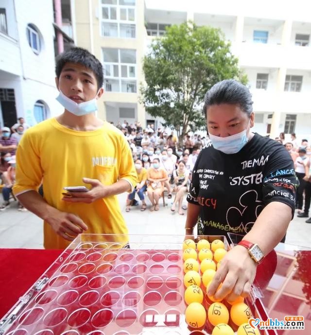 蕉城六小2020年秋季进城务工人员子女摇号，120名学生名单敲定-2.jpg