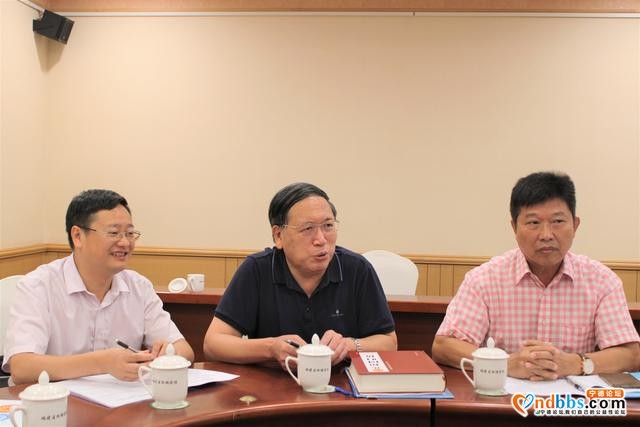 闽侨智库召开贯彻省委十届十次全委会精神学习座谈会-3.jpg