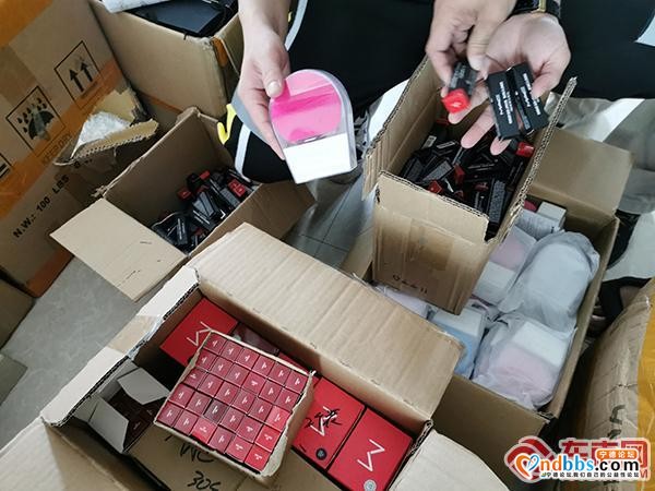 假冒多个国际名牌化妆品 宁德端掉一窝点涉案案值1000余万元-1.jpg
