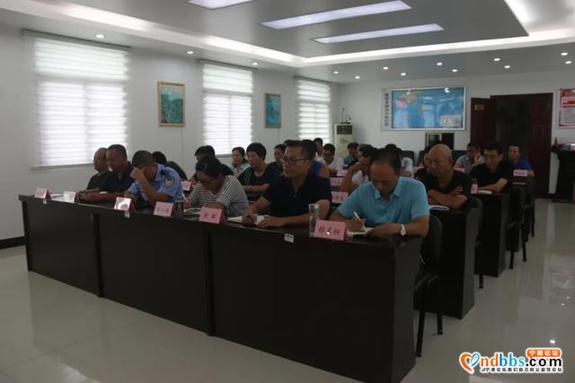 海岛乡开展《中华人民共和国公职人员政务处分法》宣讲活动-3.jpg