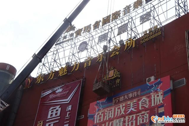 四方联动，沃尔玛“褪”去繁杂清新登场-6.jpg