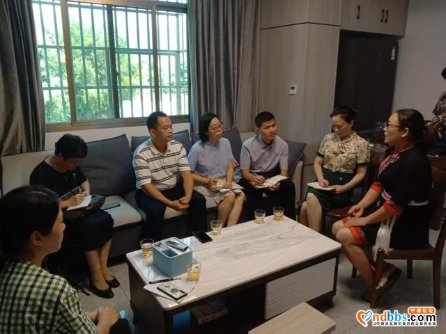 省级新两纲编写小组来宁开展调研-2.jpg