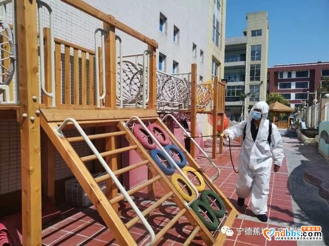 蕉城区实验幼儿园开学前开展环境消毒工作-5.jpg