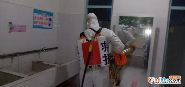 不忘初心，牢记使命！--- 宁德蓝天救援队为蕉城实小进行公益消杀-10.jpg