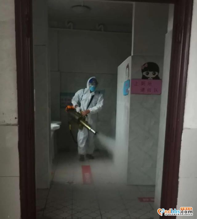 不忘初心，牢记使命！--- 宁德蓝天救援队为蕉城实小进行公益消杀-11.jpg